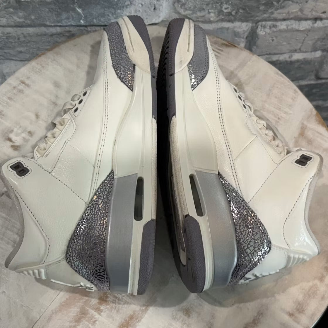Used - Air Jordan 3 Retro Sail Cement Grey (Women's) - US W 7.5 - detail 5