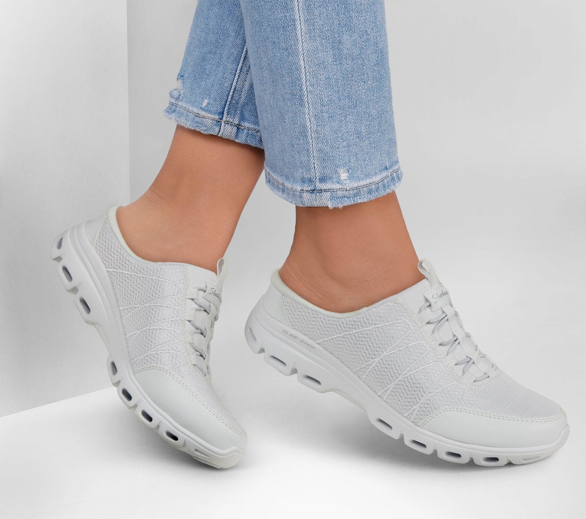 Relaxed Fit: Glide-Step Comfort