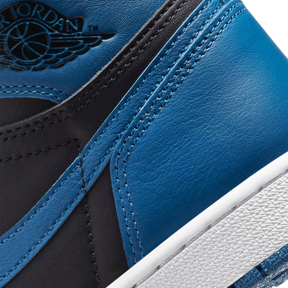 Air Jordan 1 Retro OG Dark Marina Blue Sneakers