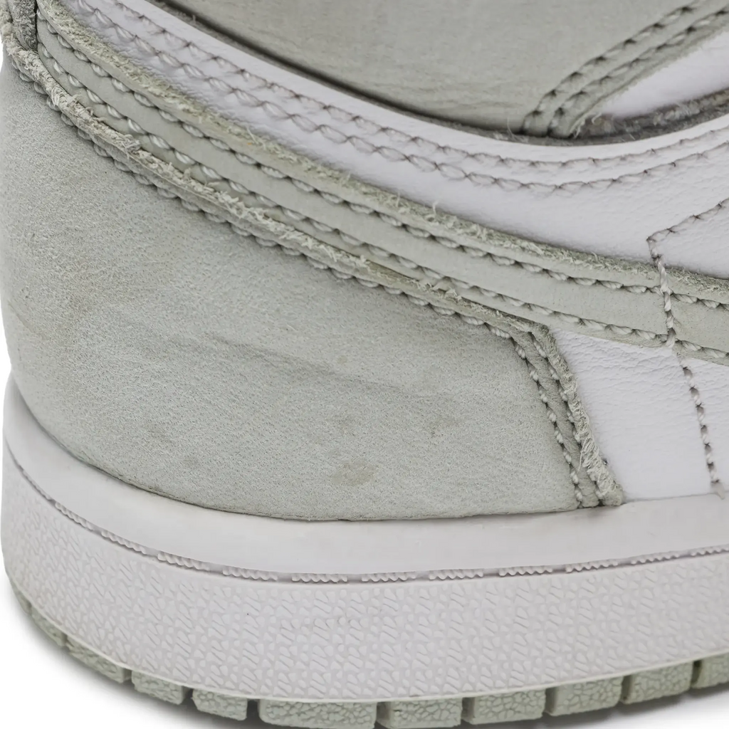 Preloved - Air Jordan 1 Retro High OG Seafoam (PS) Sneakers