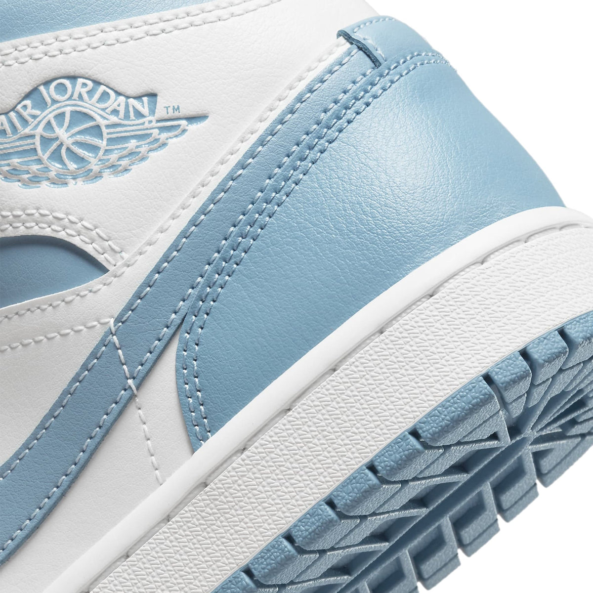 Air Jordan 1 Mid UNC (2022) - Women's Sneakers - Blue