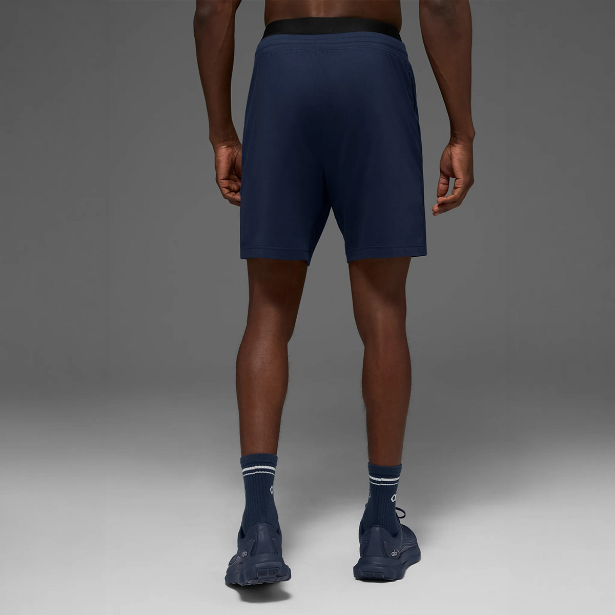 Alo Yoga 7inch Conquer React Performance Navy Shorts
