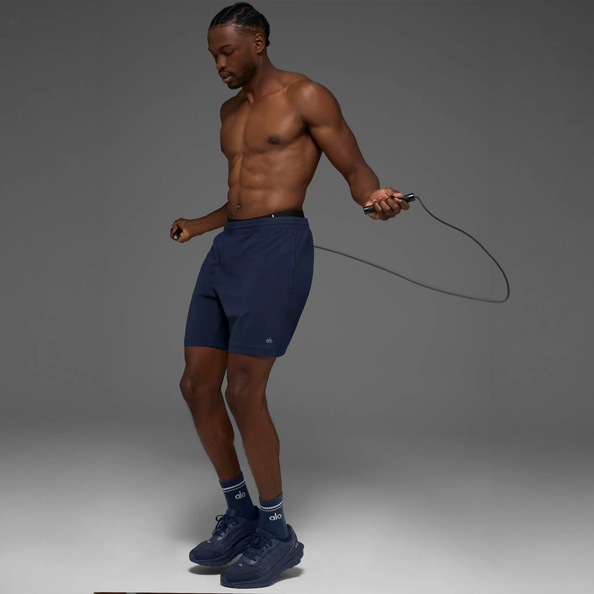 Alo Yoga 7inch Conquer React Performance Navy Shorts