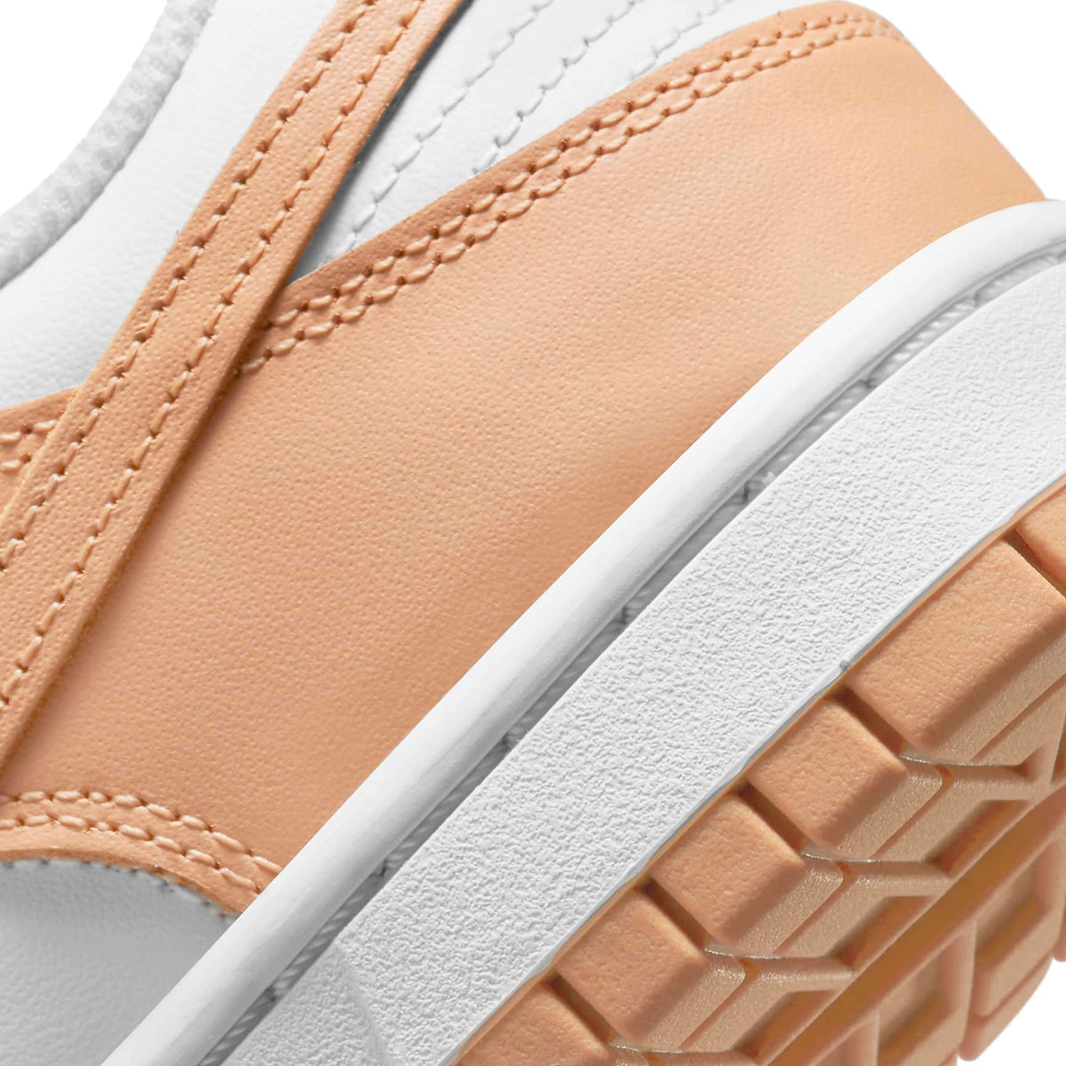 Nike Dunk Low Harvest Moon - Women's Sneakers - Beige