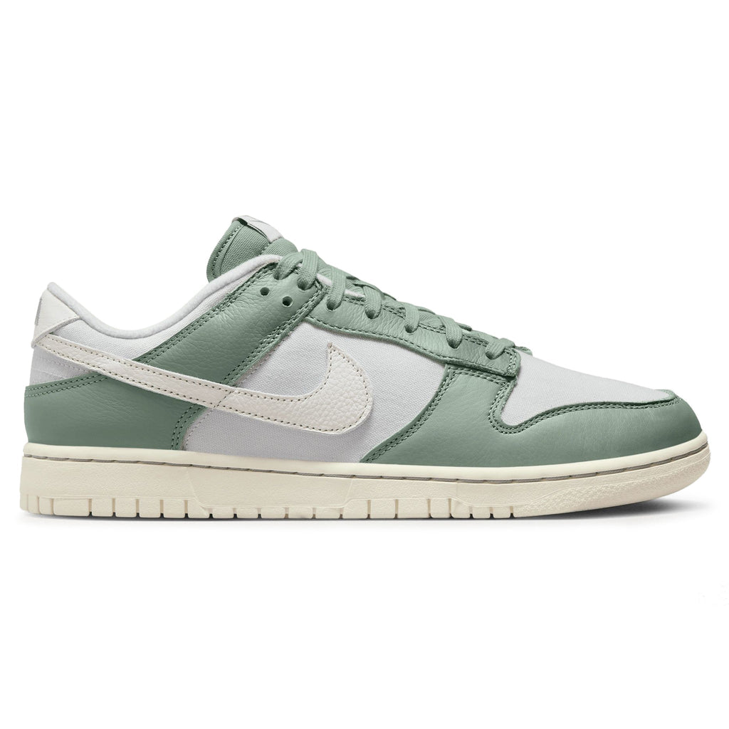 Nike Dunk Low Mica Green Sneakers
