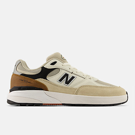 NB NUMERIC ANDREW REYNOLDS 933 - New Balance