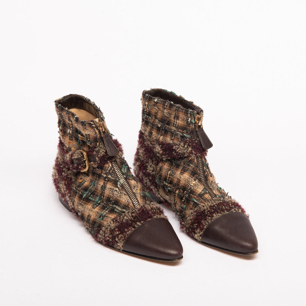 Chanel Brown Tweed Kitten Heel